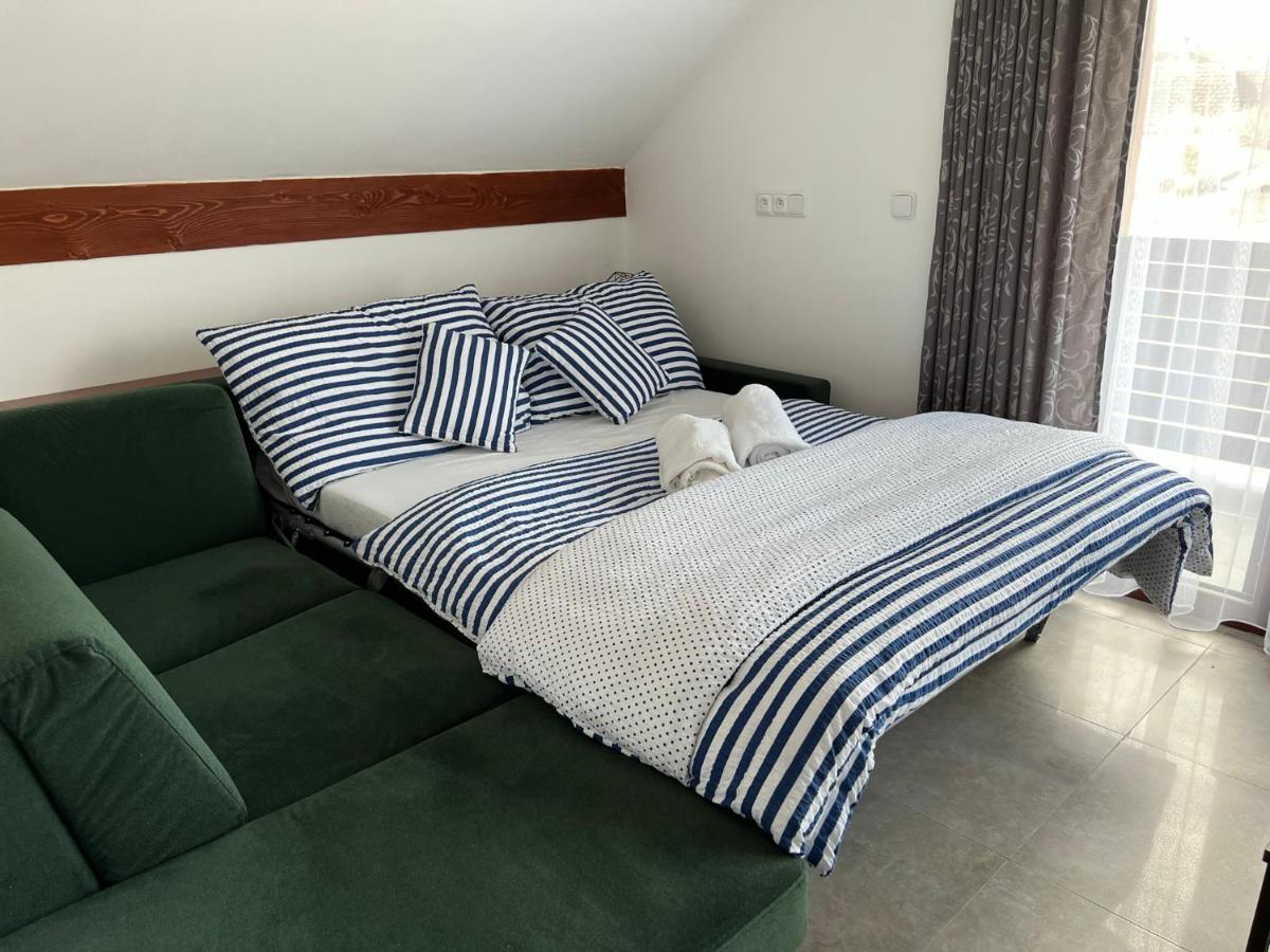 Apartment D5 *